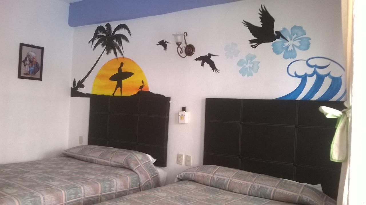 Hotel Zicatela Dorada ปูแอร์โตเอสกอนดิโด ภายนอก รูปภาพ
