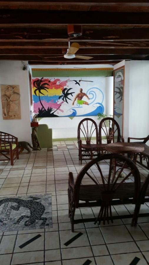 Hotel Zicatela Dorada ปูแอร์โตเอสกอนดิโด ภายนอก รูปภาพ